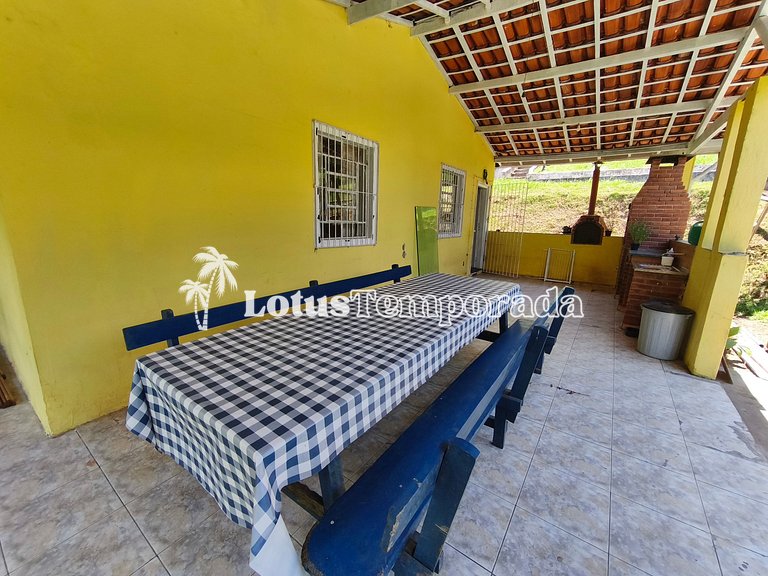 Chácara aconchegante com piscina e lareira LT0084