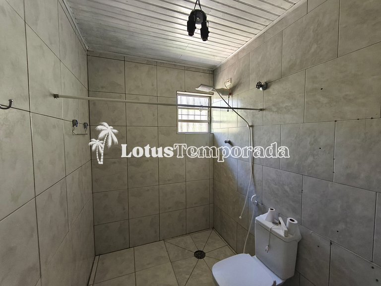 Chácara aconchegante com piscina e lareira LT0084