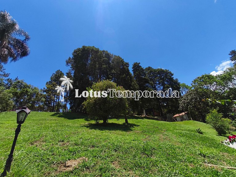 Chácara aconchegante com piscina e lareira LT0084