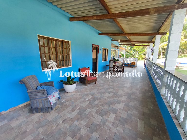 Chácara completa com lazer e fácil acesso LT0074