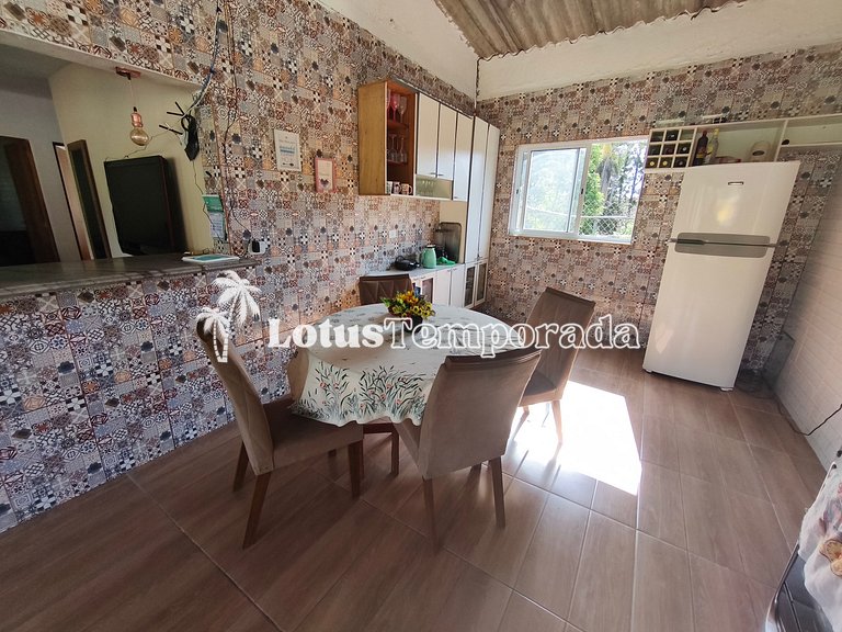 Chácara completa com lazer e fácil acesso LT0074