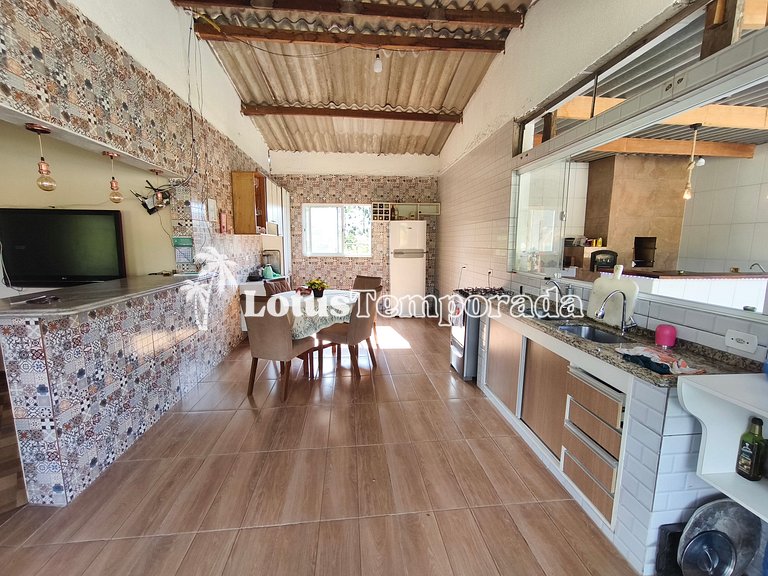 Chácara completa com lazer e fácil acesso LT0074