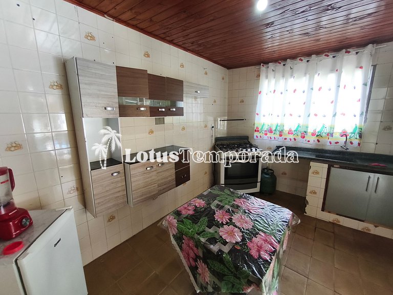 Sítio com piscina e salão de jogos LT0031