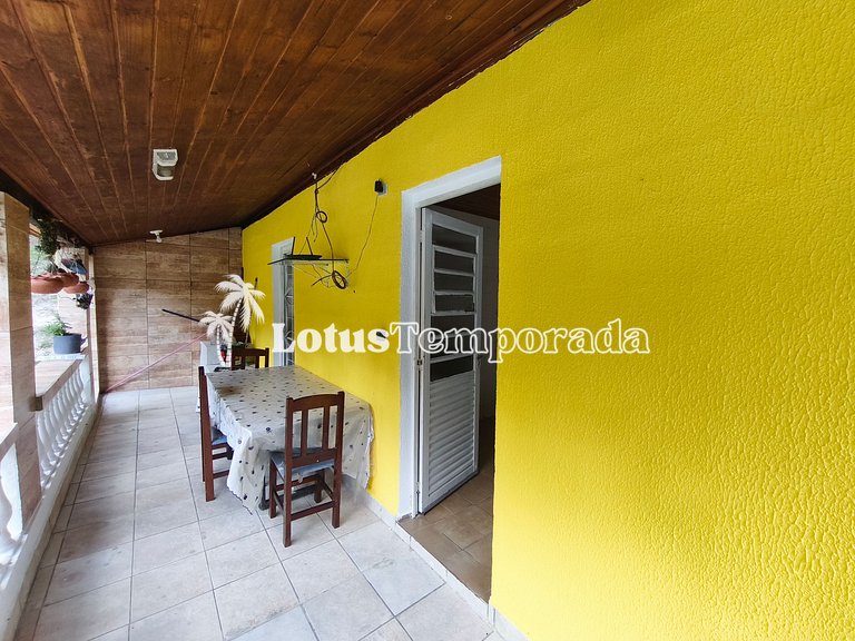 Sítio com piscina e salão de jogos LT0031