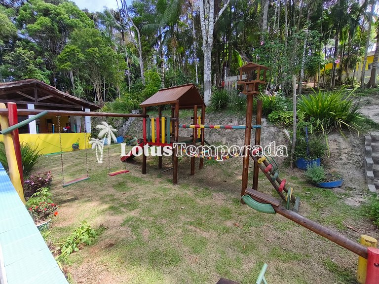 Sítio com piscina e salão de jogos LT0031