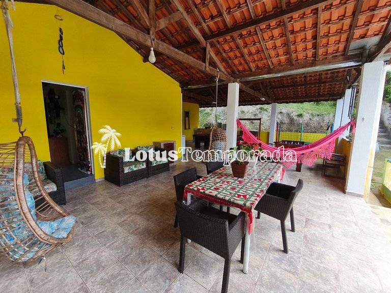 Sítio com piscina e salão de jogos LT0031