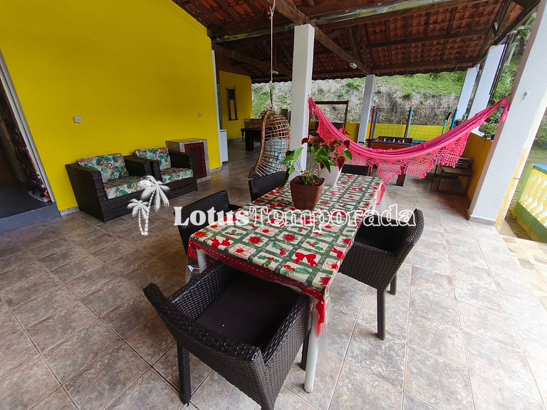 Sítio com piscina e salão de jogos LT0031