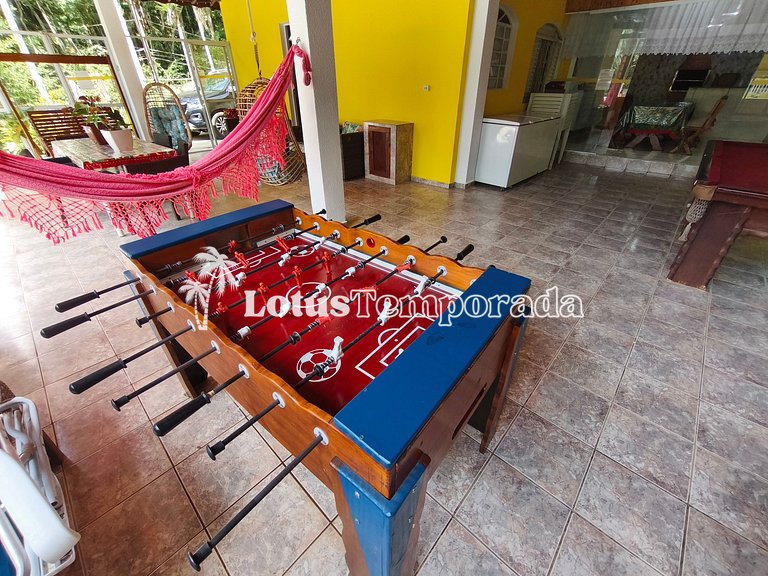 Sítio com piscina e salão de jogos LT0031