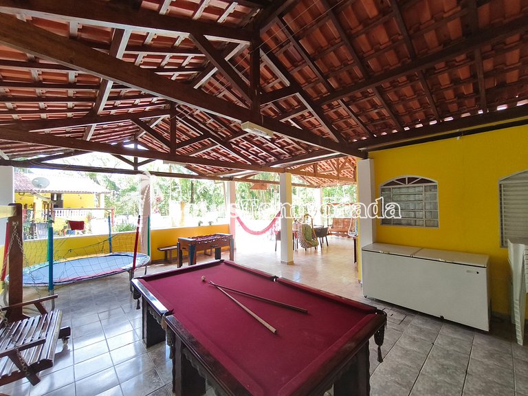 Sítio com piscina e salão de jogos LT0031
