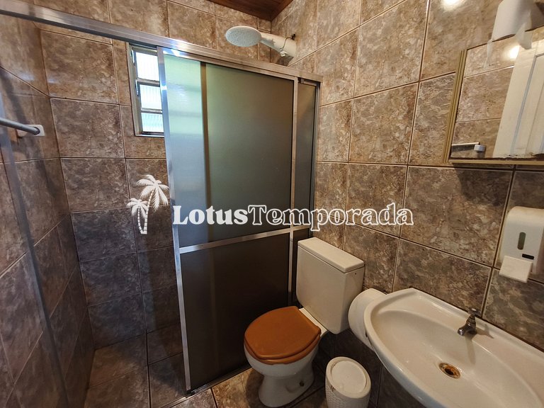 Sítio com piscina e salão de jogos LT0031