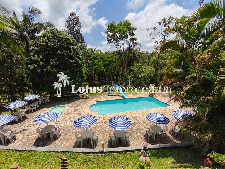 Sítio ideal para eventos com salão e lazer completo LT0083