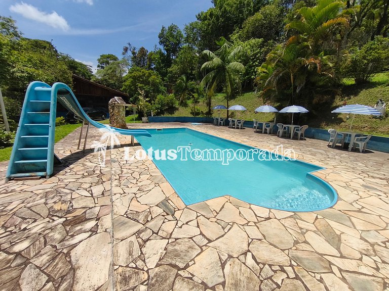 Sítio ideal para eventos com salão e lazer completo LT0083