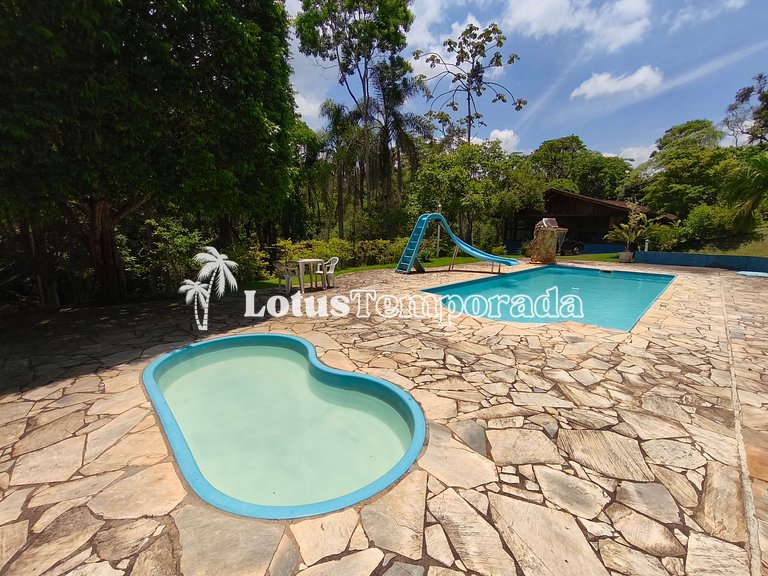 Sítio ideal para eventos com salão e lazer completo LT0083