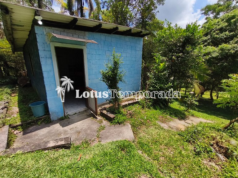 Sítio ideal para eventos com salão e lazer completo LT0083