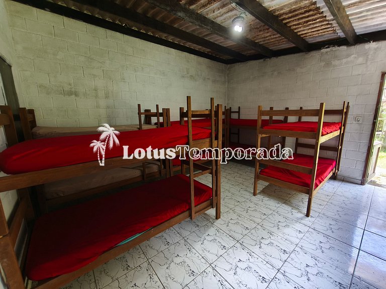 Sítio ideal para eventos com salão e lazer completo LT0083