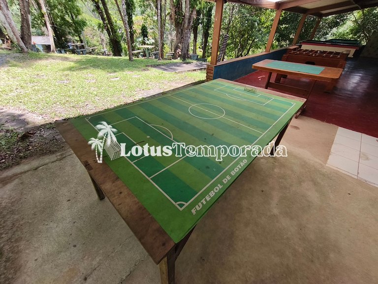 Sítio ideal para eventos com salão e lazer completo LT0083