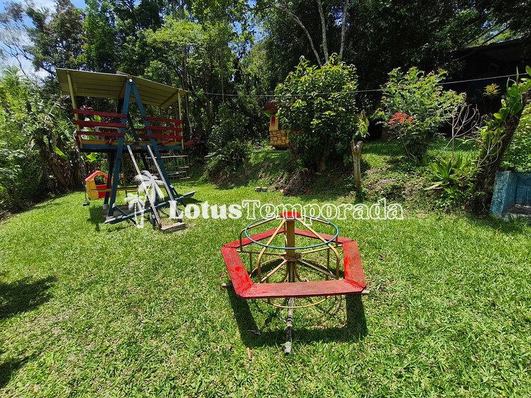 Sítio ideal para eventos com salão e lazer completo LT0083