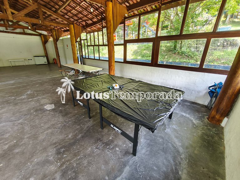 Sítio ideal para eventos com salão e lazer completo LT0083