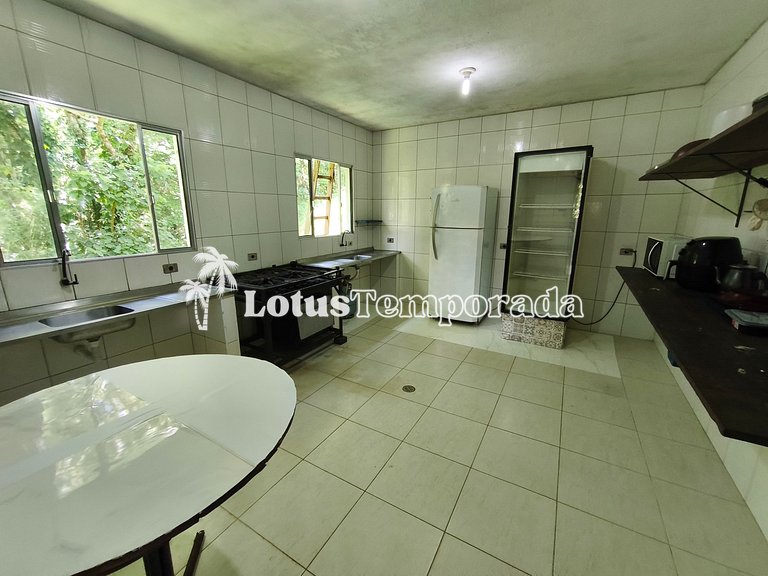 Sítio ideal para eventos com salão e lazer completo LT0083