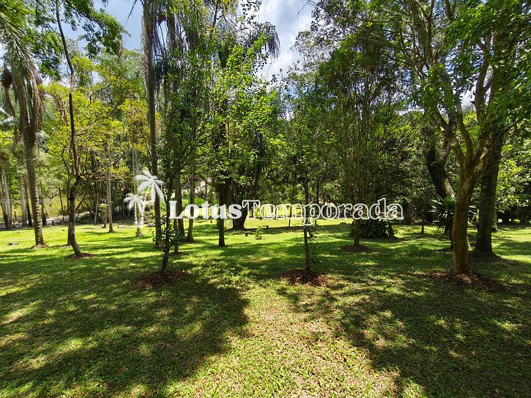 Sítio ideal para eventos com salão e lazer completo LT0083