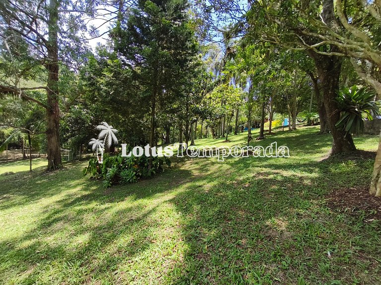 Sítio ideal para eventos com salão e lazer completo LT0083