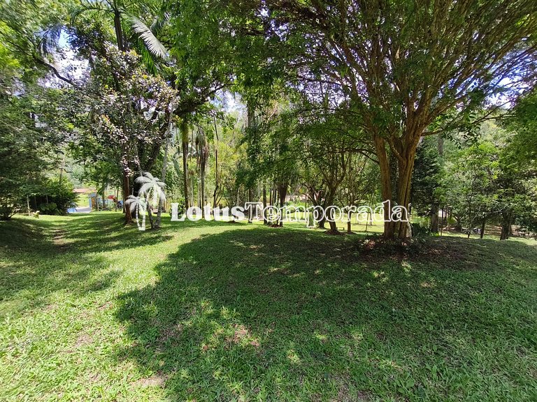 Sítio ideal para eventos com salão e lazer completo LT0083