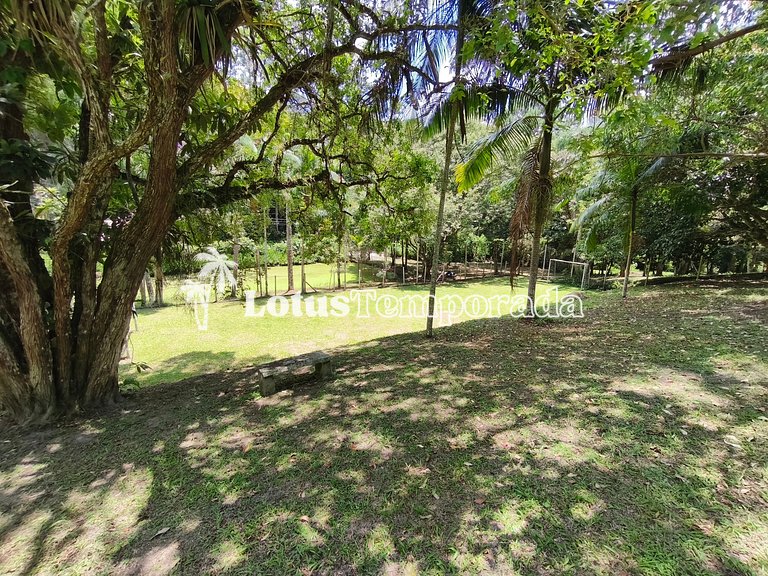 Sítio ideal para eventos com salão e lazer completo LT0083