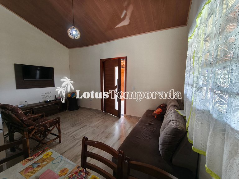 Chácara com piscina, conforto e lazer LT0085