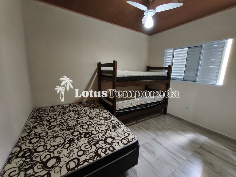 Chácara com piscina, conforto e lazer LT0085