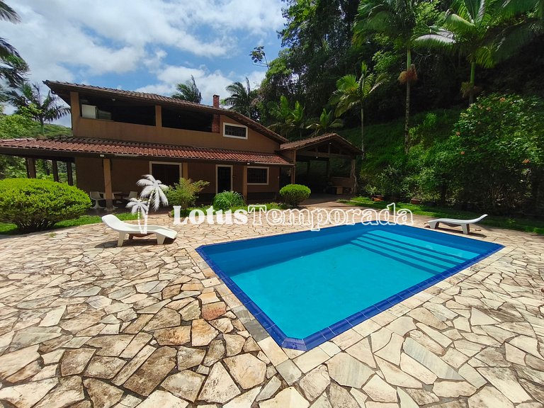 Sítio familiar com conforto, pesca e eventos LT0086