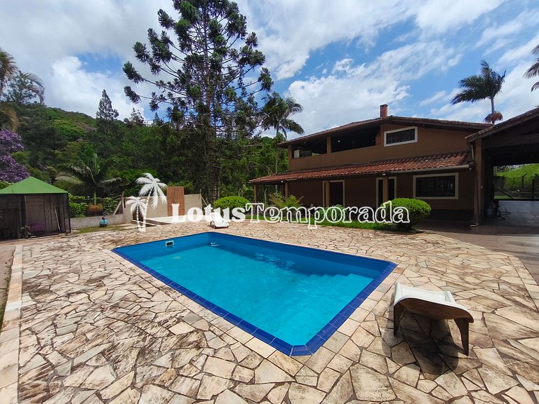 Sítio familiar com conforto, pesca e eventos LT0086