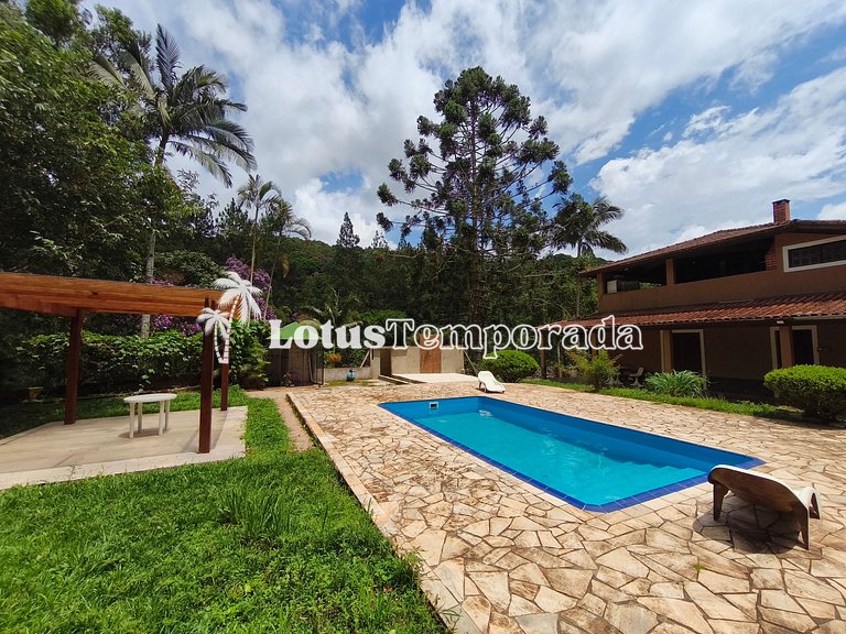 Sítio familiar com conforto, pesca e eventos LT0086