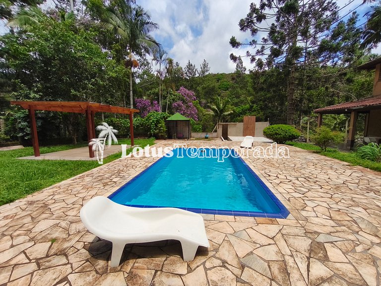 Sítio familiar com conforto, pesca e eventos LT0086