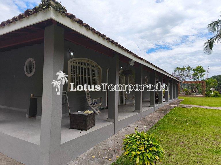 Sítio com piscina, ofurô e pesca esportiva LT0089