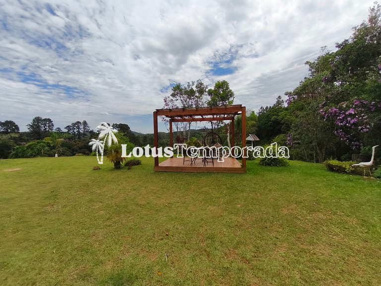 Sítio com piscina, ofurô e pesca esportiva LT0089