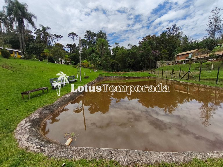Sítio com piscina, ofurô e pesca esportiva LT0089