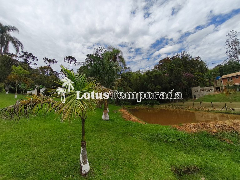 Sítio com piscina, ofurô e pesca esportiva LT0089