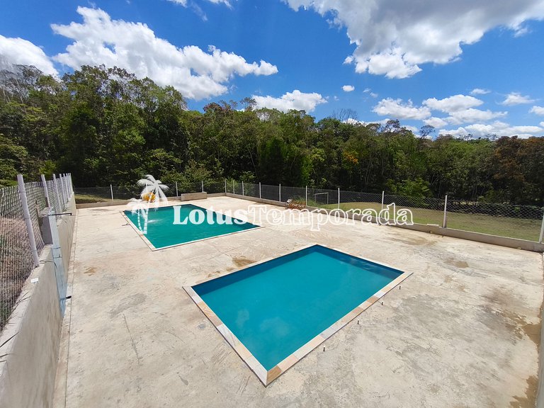 Sítio com 10 suítes e estrutura para eventos LT0088