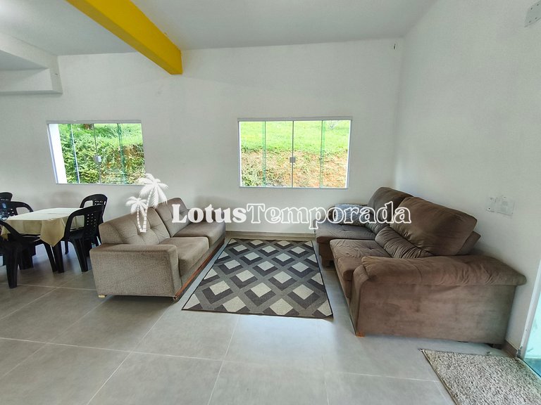 Sítio com 10 suítes e estrutura para eventos LT0088