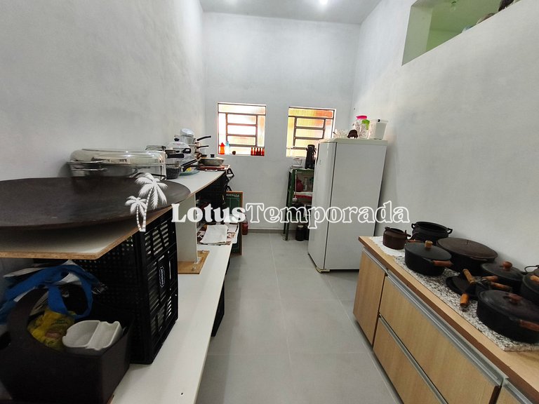 Sítio com 10 suítes e estrutura para eventos LT0088