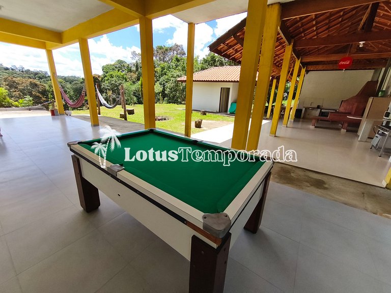 Sítio com 10 suítes e estrutura para eventos LT0088