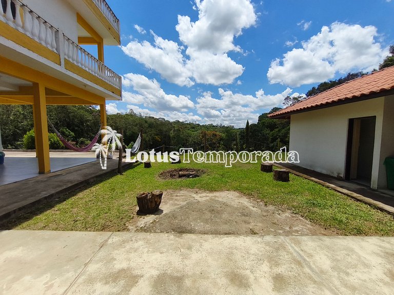 Sítio com 10 suítes e estrutura para eventos LT0088