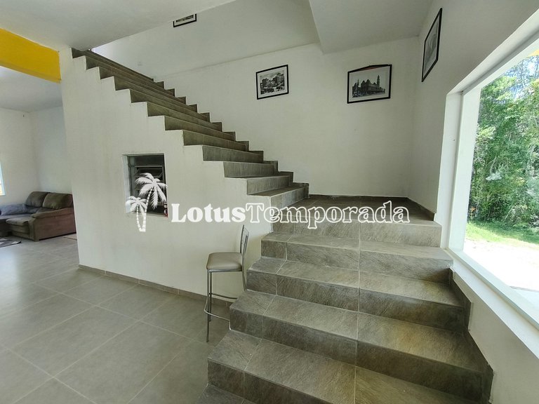 Sítio com 10 suítes e estrutura para eventos LT0088