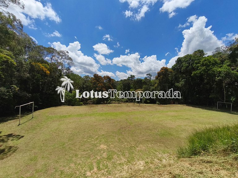 Sítio com 10 suítes e estrutura para eventos LT0088