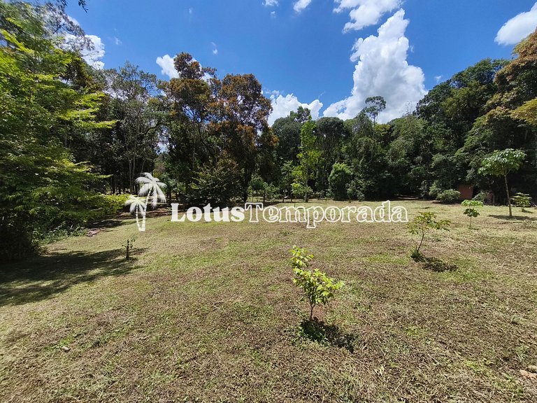 Sítio com 10 suítes e estrutura para eventos LT0088