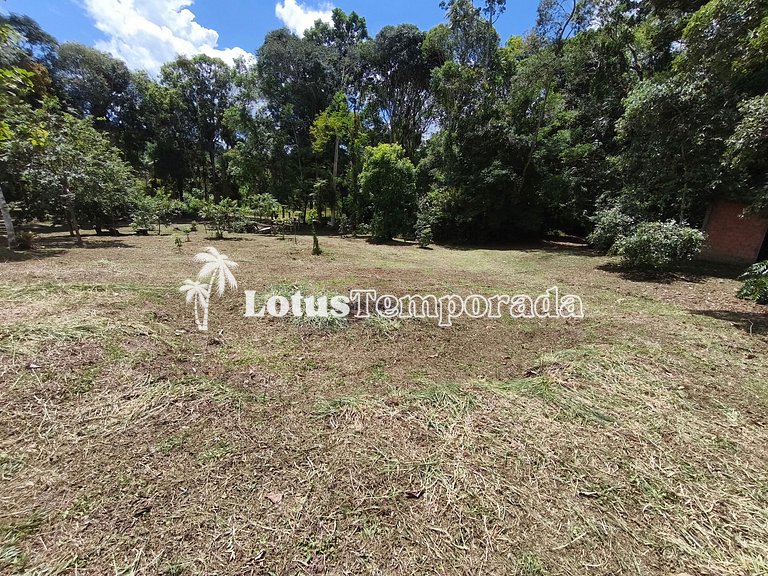 Sítio com 10 suítes e estrutura para eventos LT0088