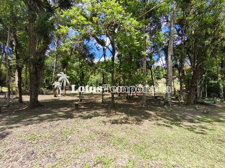 Sítio com 10 suítes e estrutura para eventos LT0088