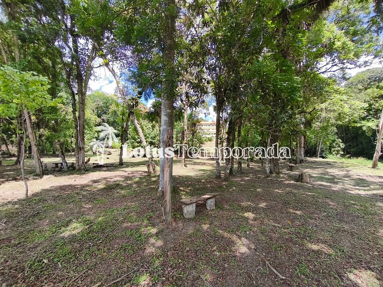 Sítio com 10 suítes e estrutura para eventos LT0088