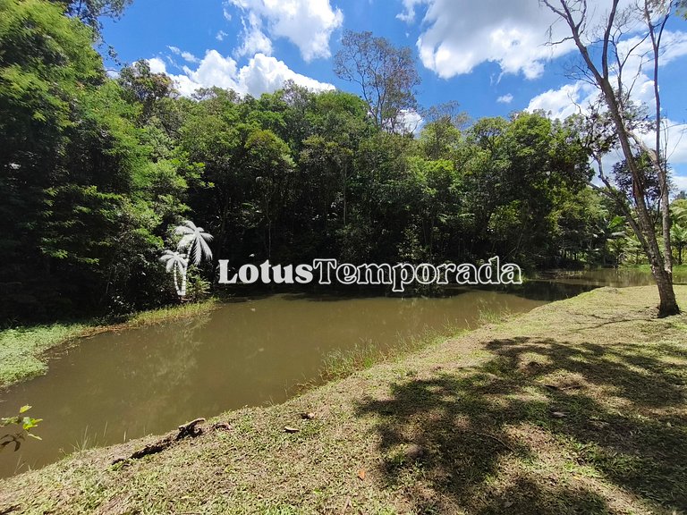 Sítio com 10 suítes e estrutura para eventos LT0088