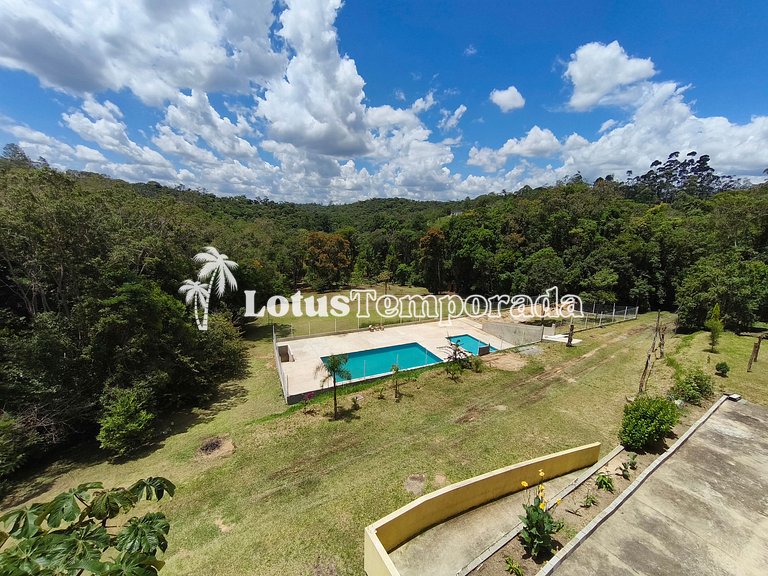 Sítio com 10 suítes e estrutura para eventos LT0088